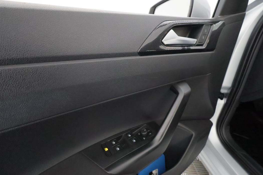 VOLKSWAGEN Polo 2022