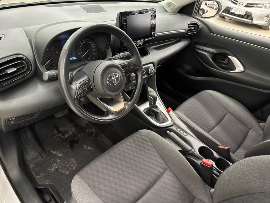 TOYOTA Yaris 2022