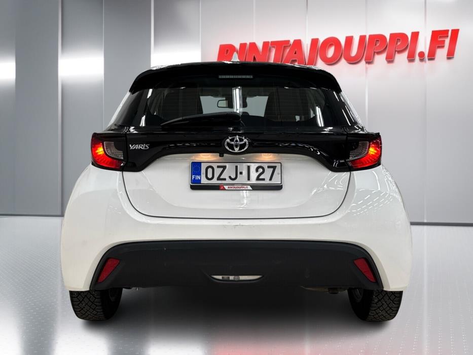 TOYOTA Yaris 2022