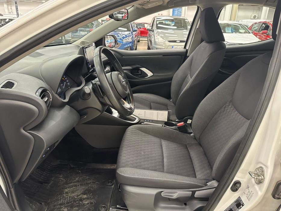 TOYOTA Yaris 2022