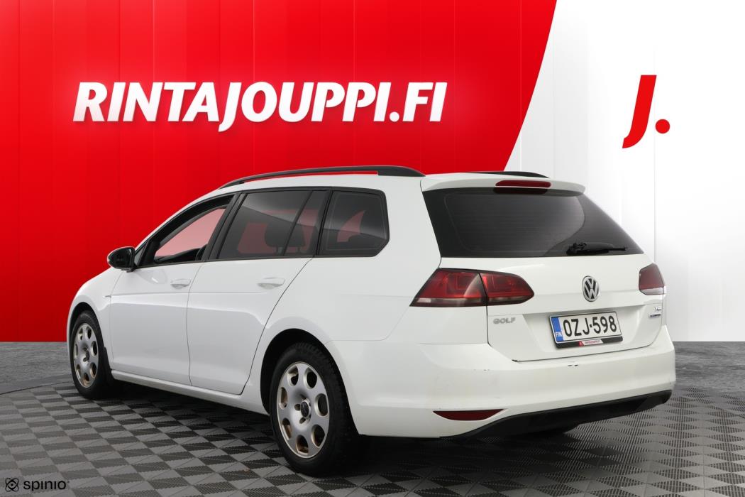 VOLKSWAGEN Golf 2015