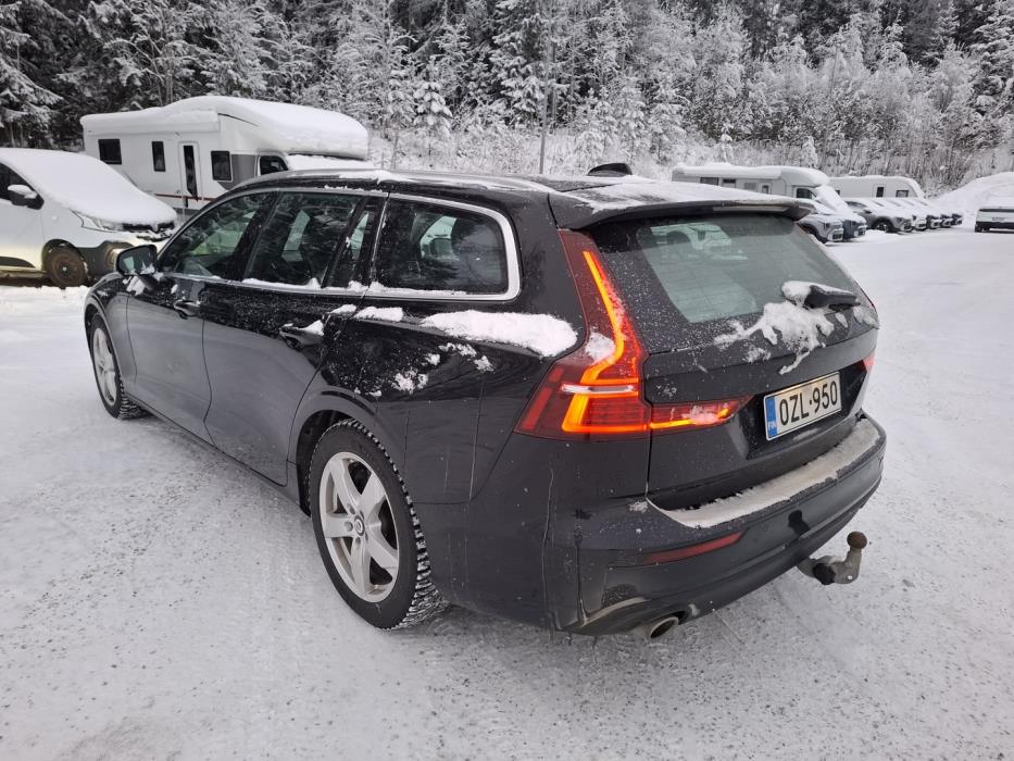 VOLVO V60 2020