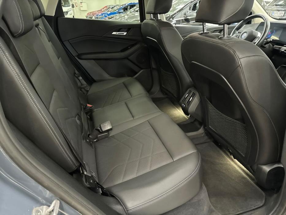 BMW 225 2023