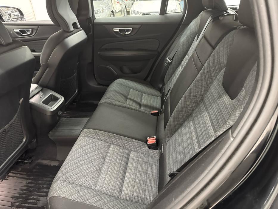 VOLVO V60 Cross Country 2023