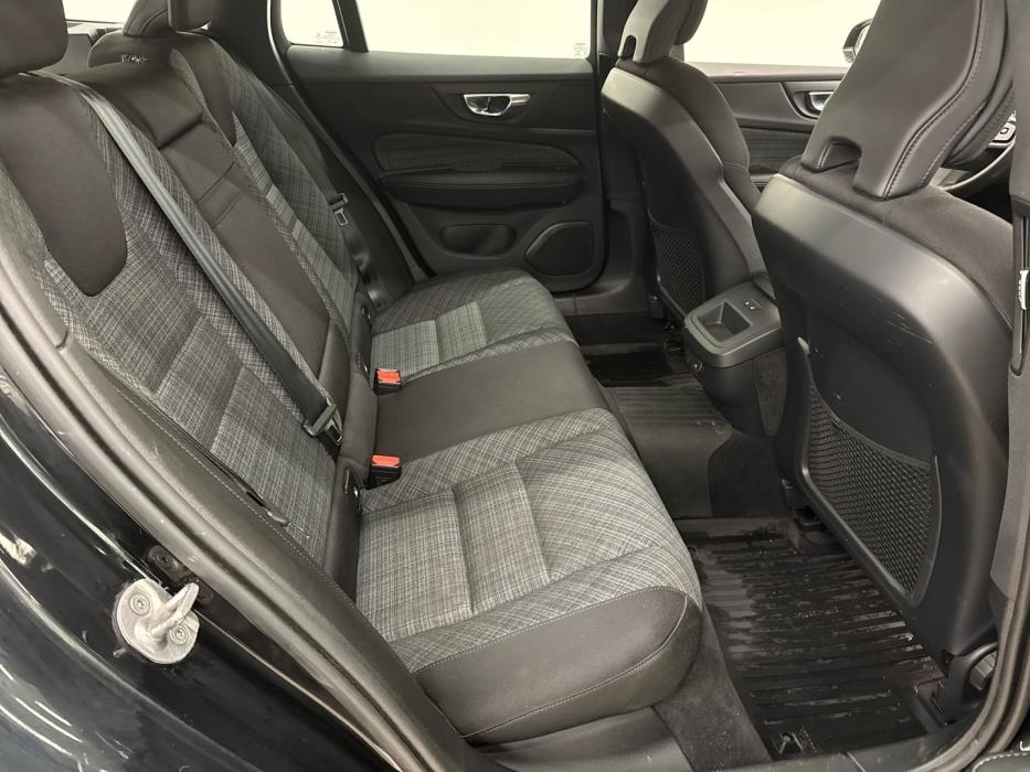 VOLVO V60 Cross Country 2023