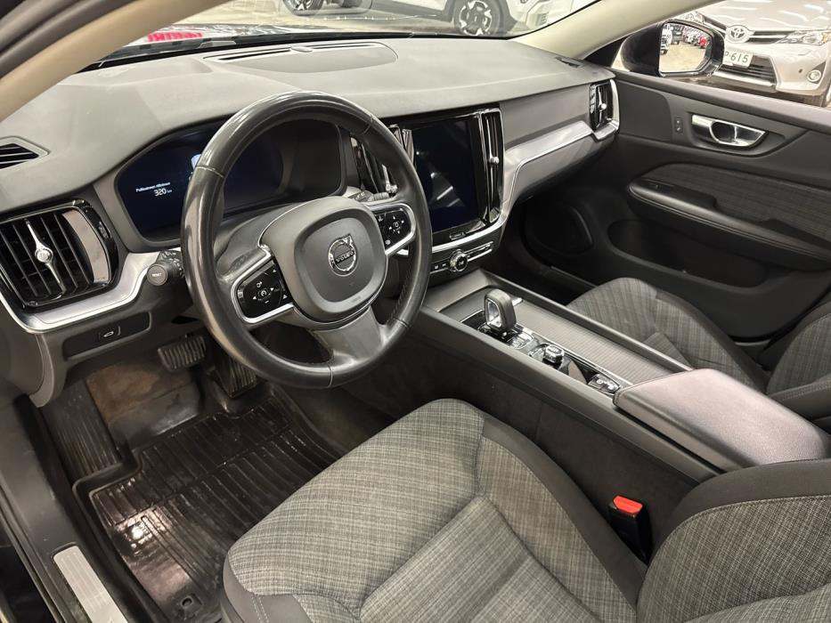 VOLVO V60 Cross Country 2023