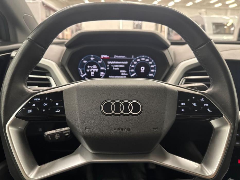 AUDI Q4 e-tron 2023