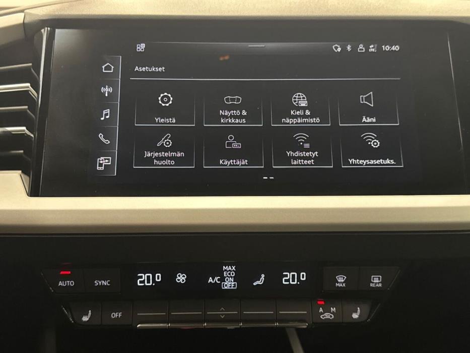 AUDI Q4 e-tron 2023