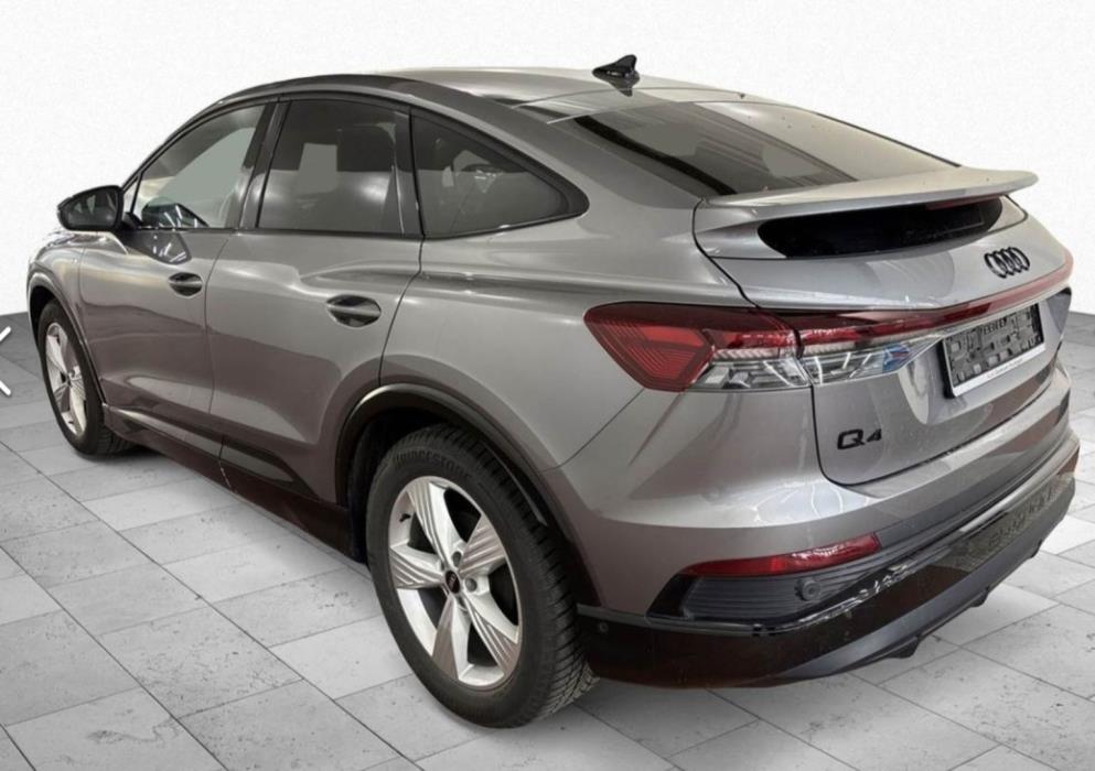 AUDI Q4 e-tron 2023