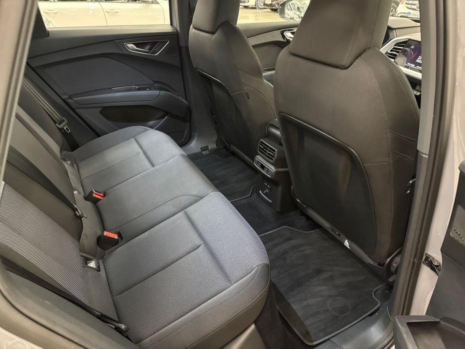 AUDI Q4 e-tron 2023