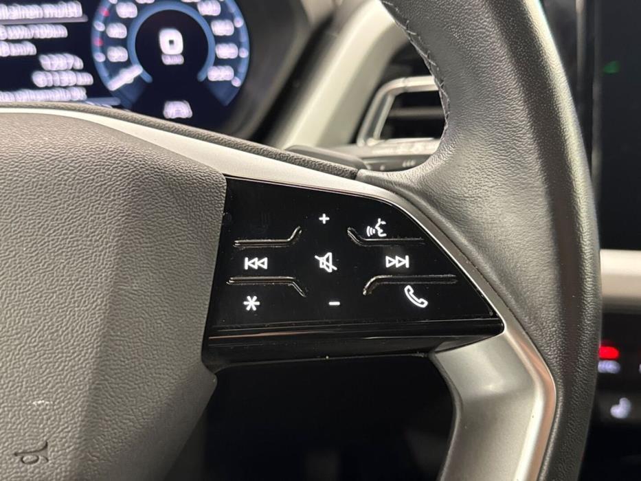 AUDI Q4 e-tron 2023