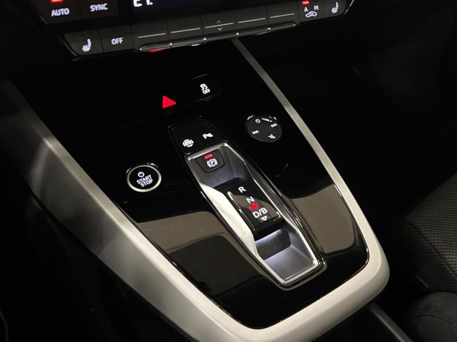 AUDI Q4 e-tron 2023
