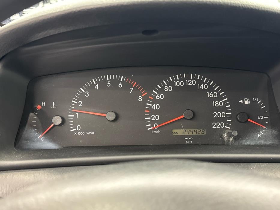 TOYOTA Corolla 2004