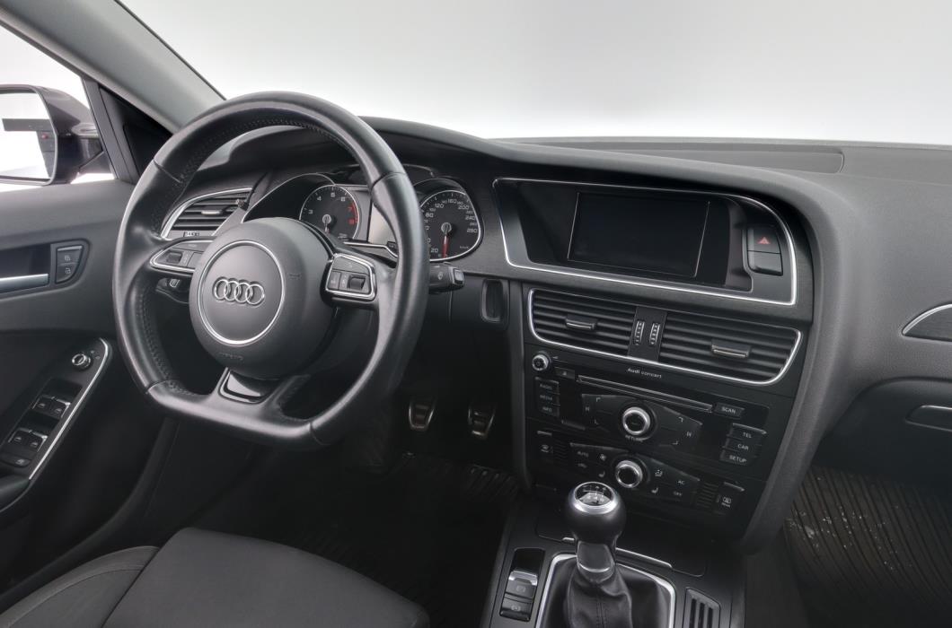 AUDI A4 2012