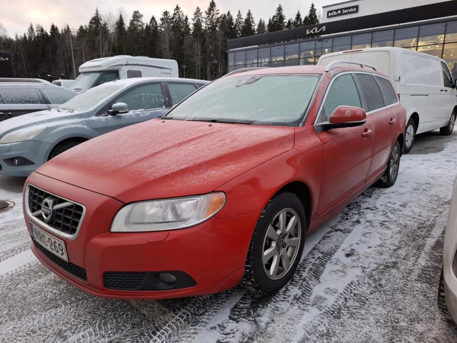 VOLVO V70 2012