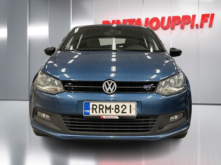 VOLKSWAGEN Polo 2013