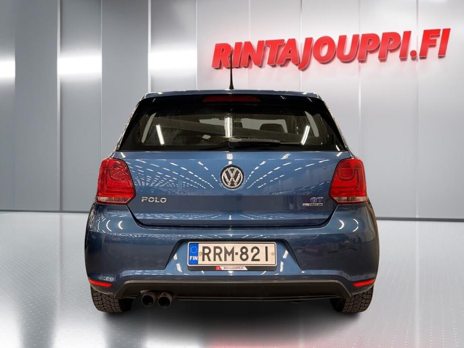 VOLKSWAGEN Polo 2013