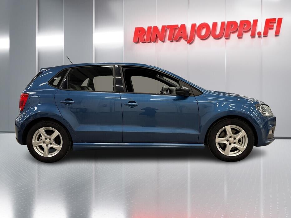 VOLKSWAGEN Polo 2013