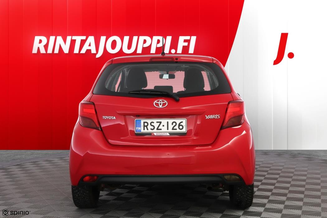 TOYOTA Yaris 2017