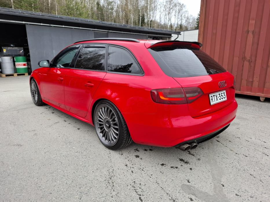 AUDI A4 2013