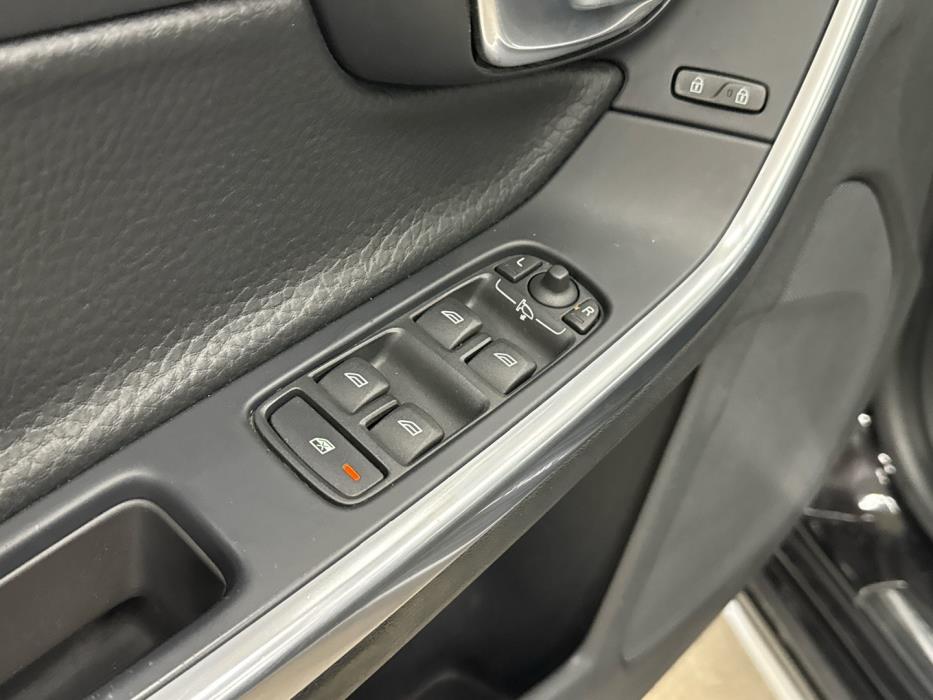 VOLVO V60 2011