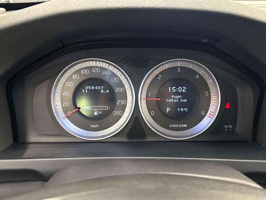 VOLVO V60 2011