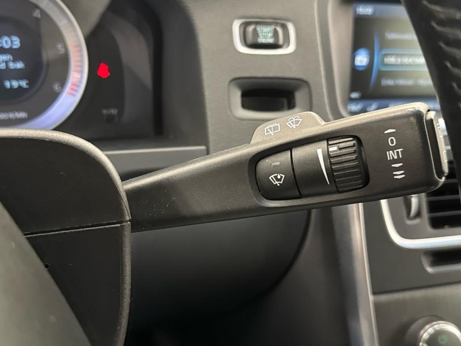 VOLVO V60 2011