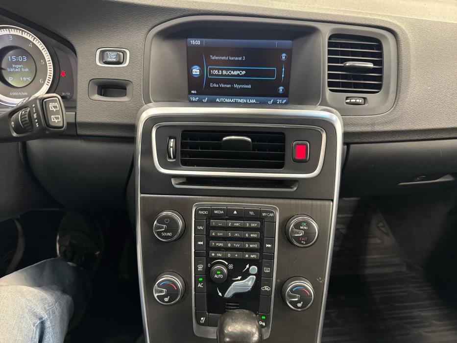 VOLVO V60 2011