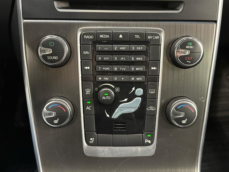 VOLVO V60 2011