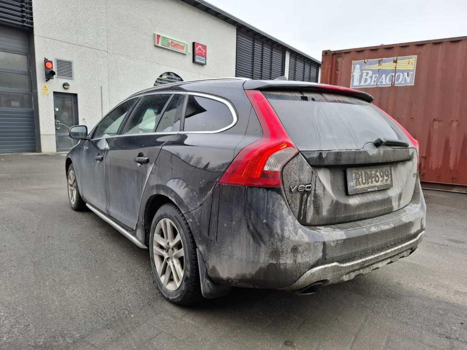 VOLVO V60 2011
