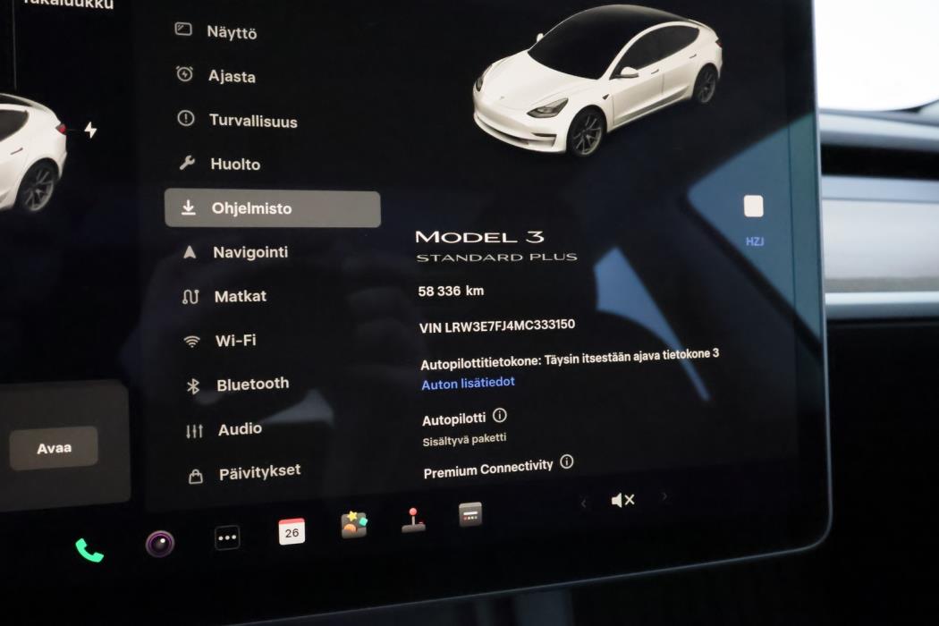 TESLA Model 3 2021