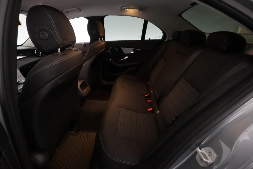 MERCEDES-BENZ C 2016