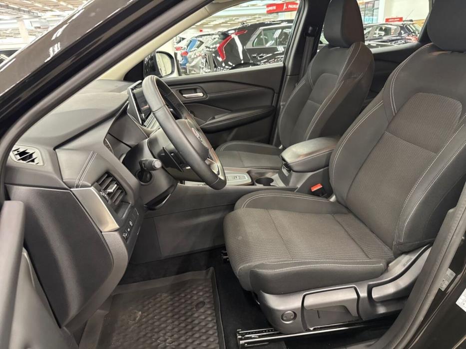 NISSAN Qashqai 2024