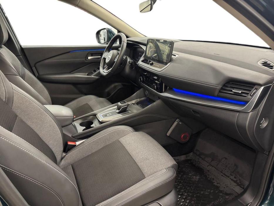 NISSAN Qashqai 2024