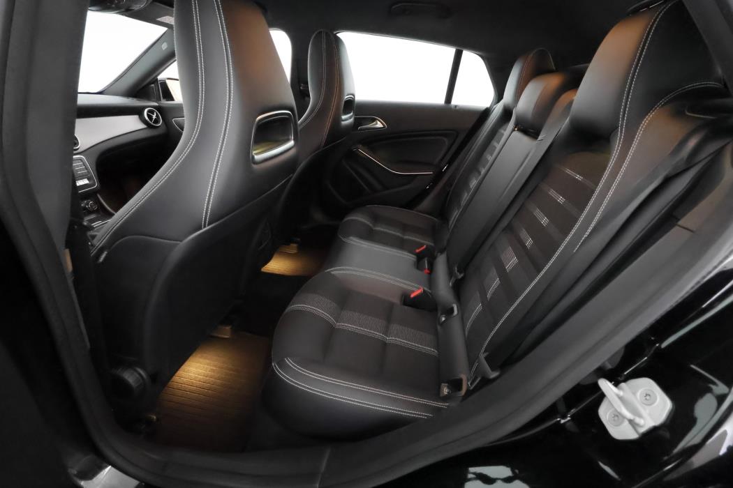 MERCEDES-BENZ CLA 2016