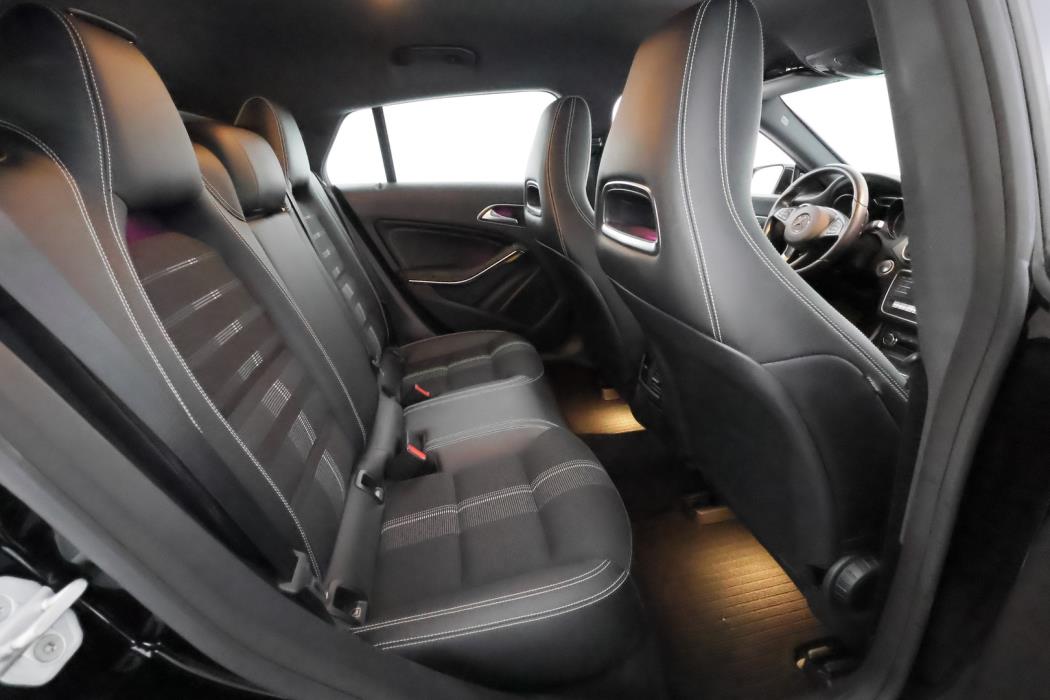 MERCEDES-BENZ CLA 2016