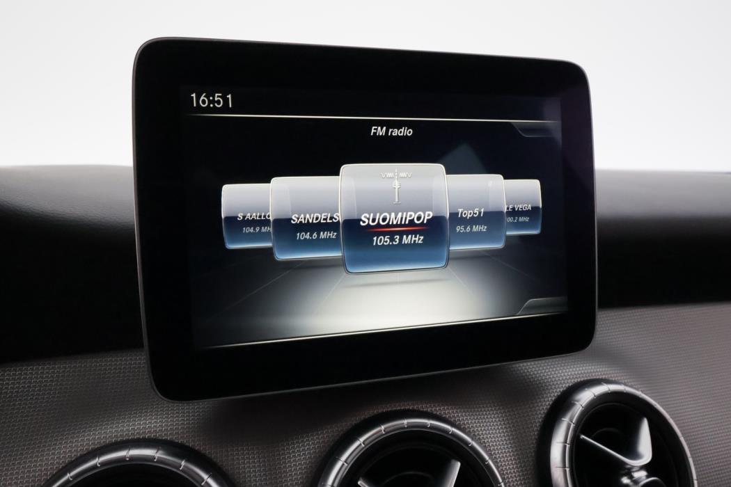 MERCEDES-BENZ CLA 2016