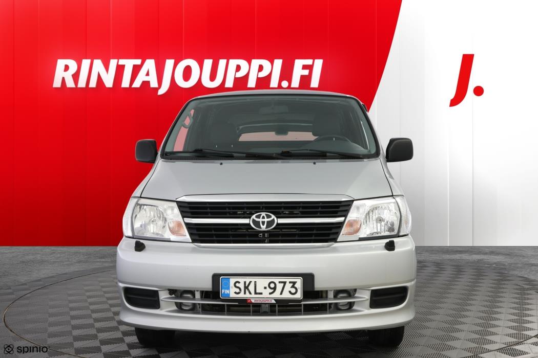 TOYOTA Hiace 2010