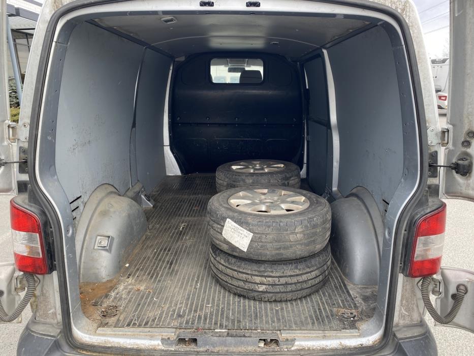 VOLKSWAGEN Transporter 2013