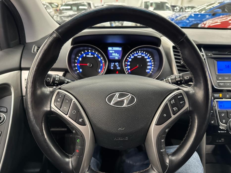 HYUNDAI i30 5d 2014