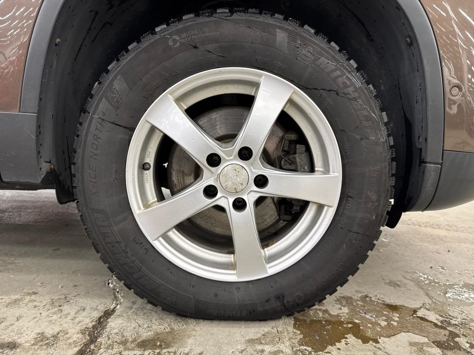 VOLKSWAGEN Tiguan 2013