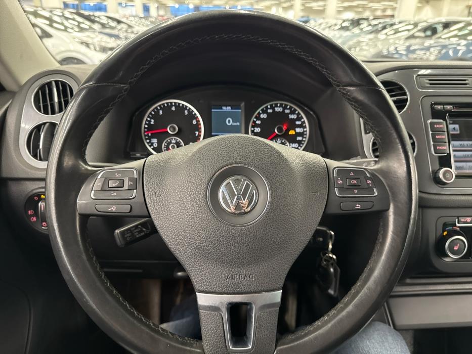 VOLKSWAGEN Tiguan 2013
