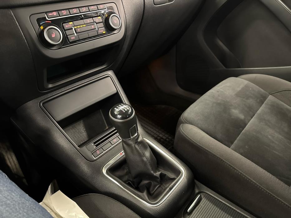 VOLKSWAGEN Tiguan 2013