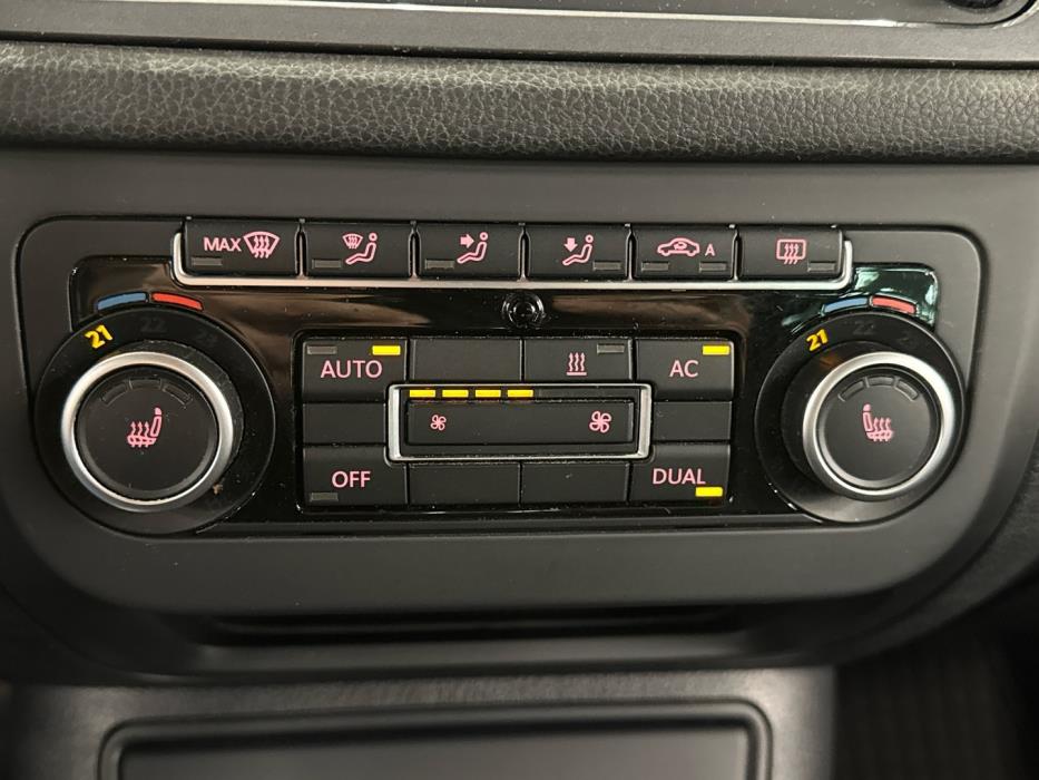 VOLKSWAGEN Tiguan 2013