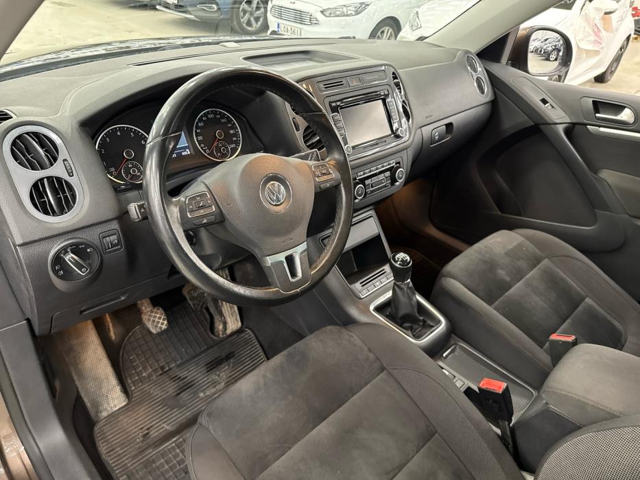 VOLKSWAGEN Tiguan 2013
