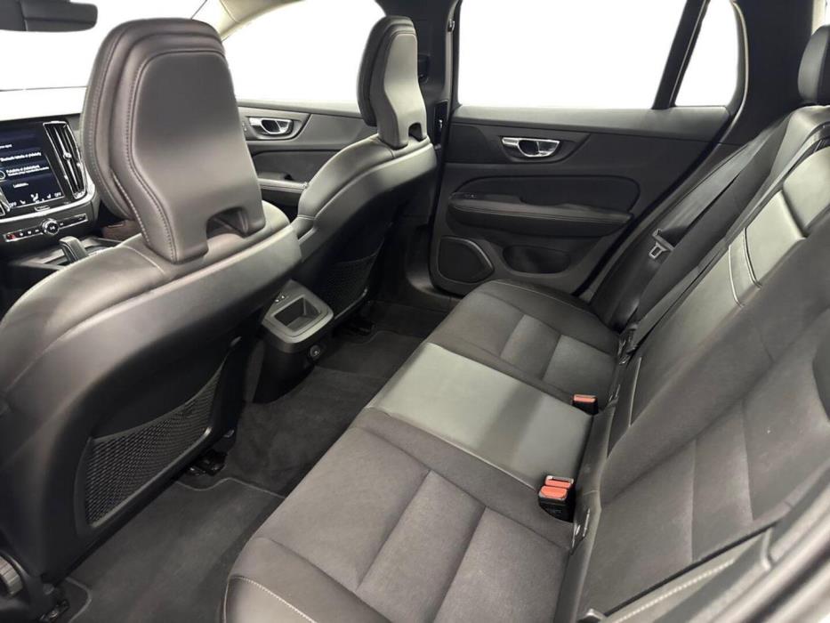 VOLVO V60 2020