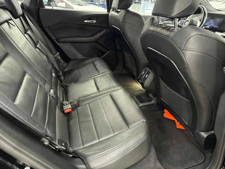 BMW 225 2023