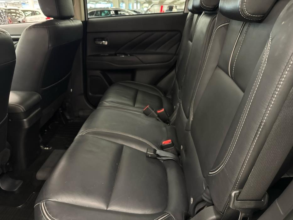 MITSUBISHI Outlander PHEV 2018