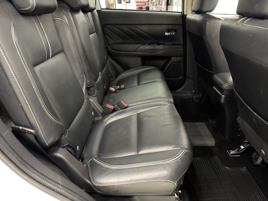 MITSUBISHI Outlander PHEV 2018