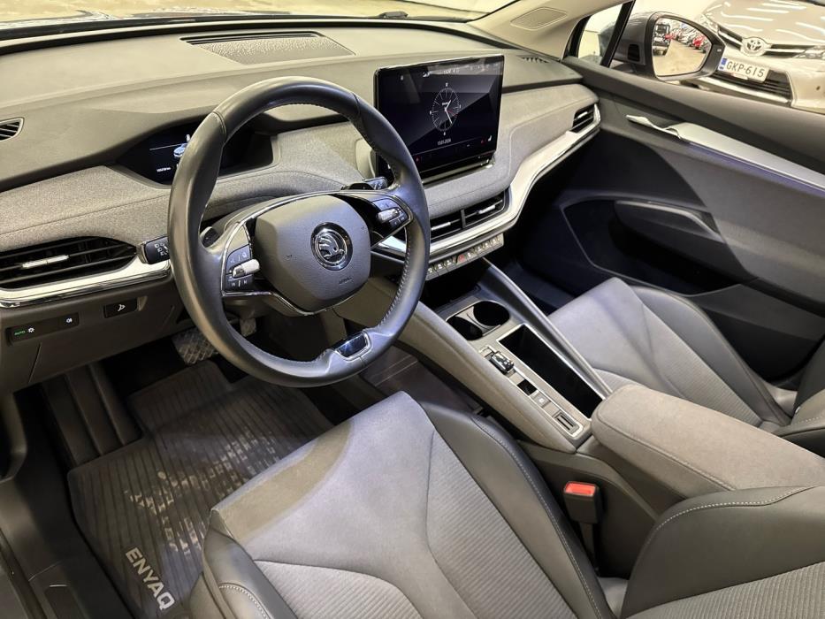 SKODA Enyaq 2023
